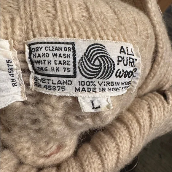 Vintage By Pops Women's Ivory Wool Cable Knit Button Up Collar Pull Over Sweater - Picture 8 of 14